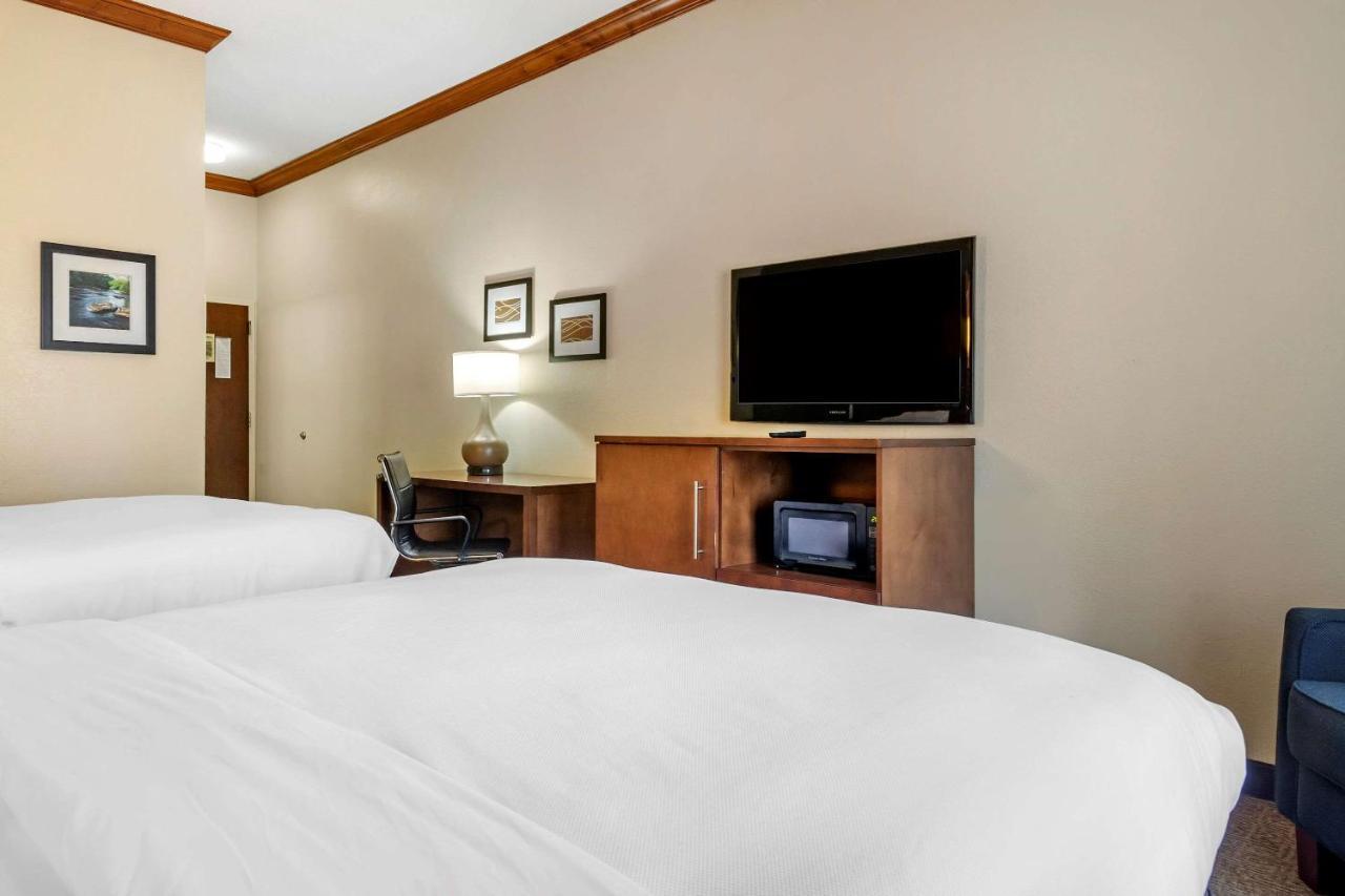 Comfort Inn & Suites Statesboro - University Area Esterno foto