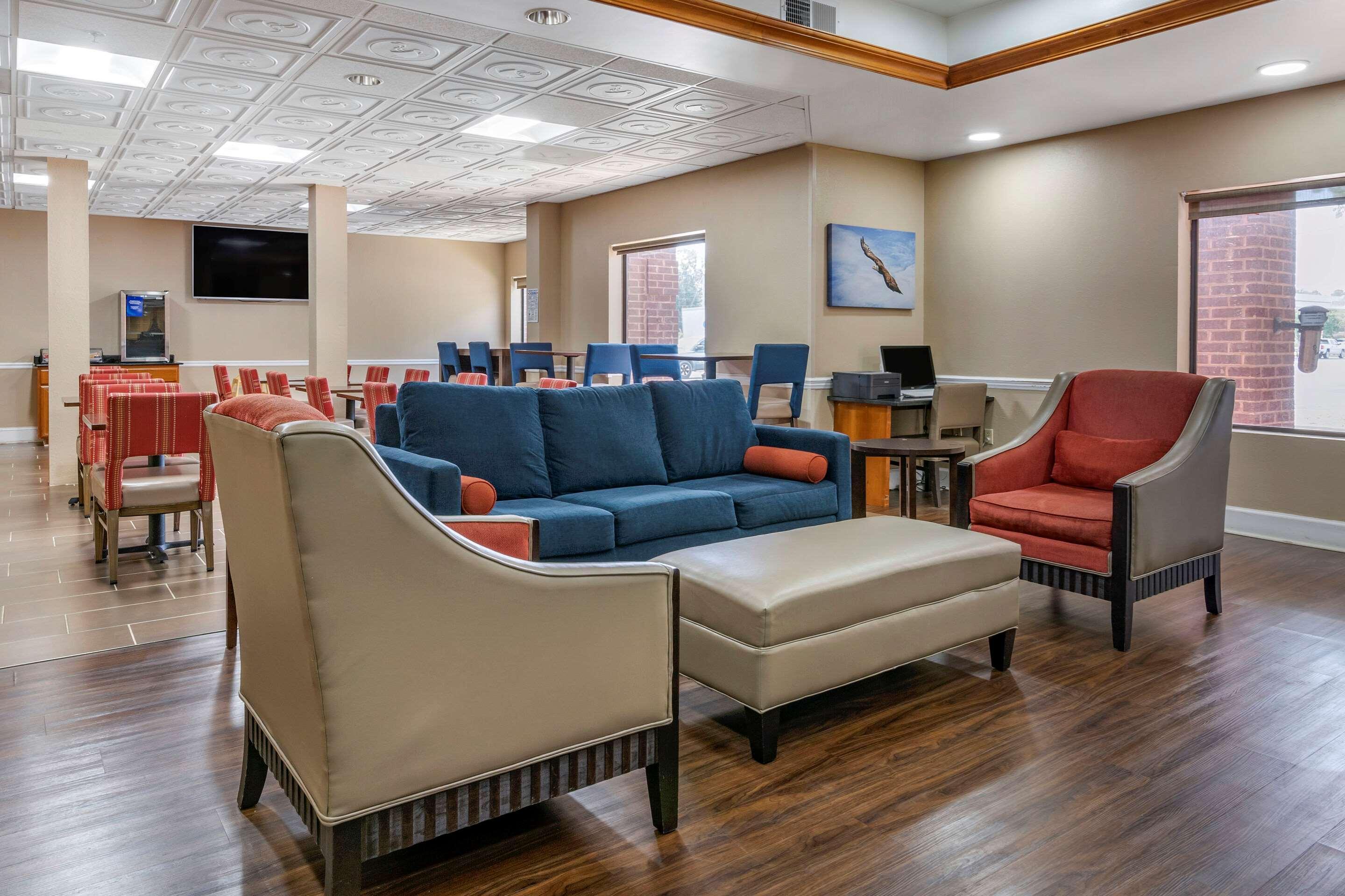 Comfort Inn & Suites Statesboro - University Area Esterno foto